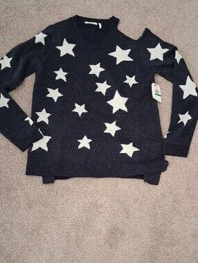 NWT Ohmg Women’s/Juniors  Navy Star Print Cold-Shoulder One Sided Sweater  L